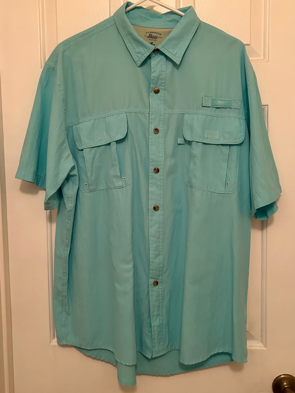 Bass Light Aqua Mesh Explorer Shirt Label